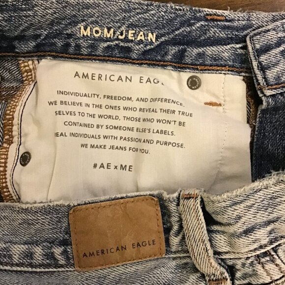American Eagle 4 Mom Jeans Distressed Blown Out 2020 Women’s High Rise - Picture 8 of 11